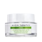 کرم روز مات کننده و کنترل کننده چربی SPF20 اوان